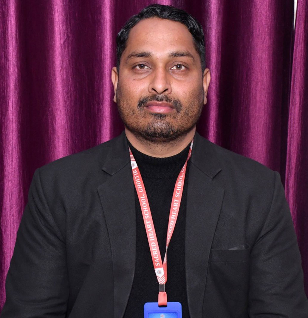 MR AMANISH ARYA PGT-ENGLISH